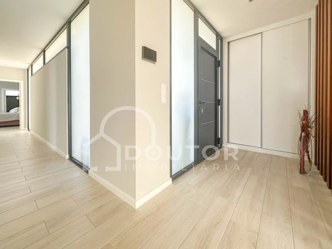 Moradia T3 para Venda em Ribeira Brava Foto 21