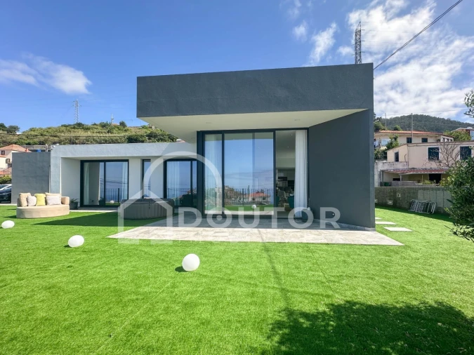 Moradia T3 para Venda em Ribeira Brava Foto 35