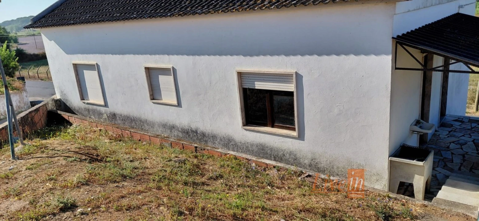 Moradia T2 para Venda em Ota Foto 14