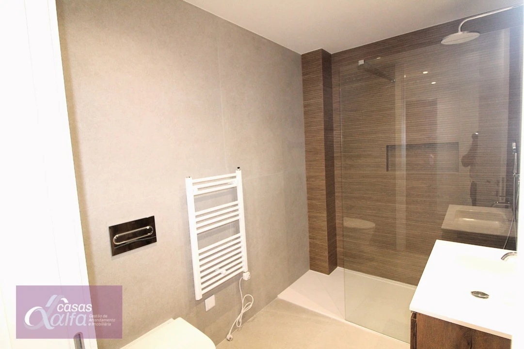 Apartamento T1 para Arrendamento em Leiria, Pousos, Barreira e Cortes Foto 6
