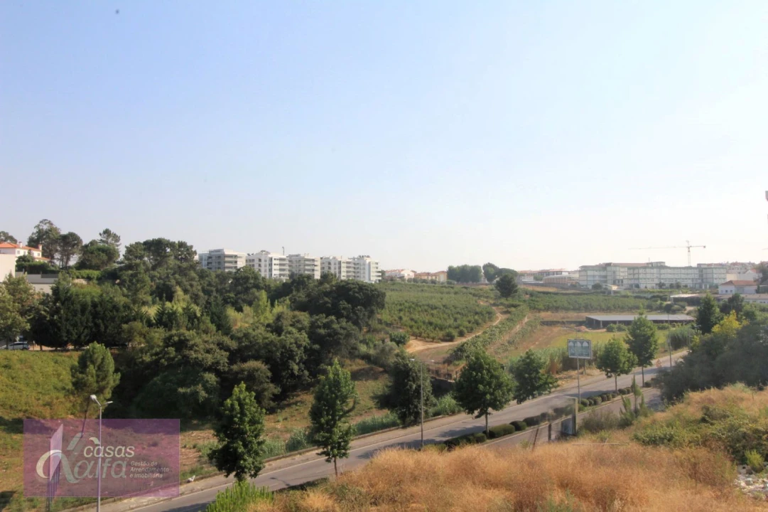 Apartamento T1 para Arrendamento em Leiria, Pousos, Barreira e Cortes Foto 12
