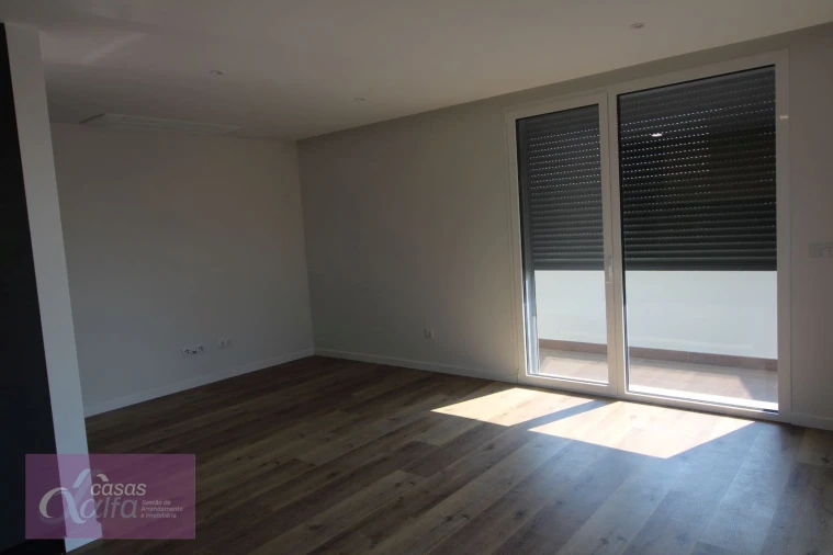 Apartamento T1 para Arrendamento em Leiria, Pousos, Barreira e Cortes Foto 4