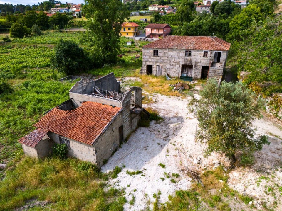 Quinta T0 para Venda em Lufrei Foto 1