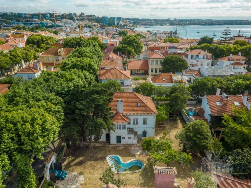 Moradia T7 para Venda em Cascais e Estoril Foto 1