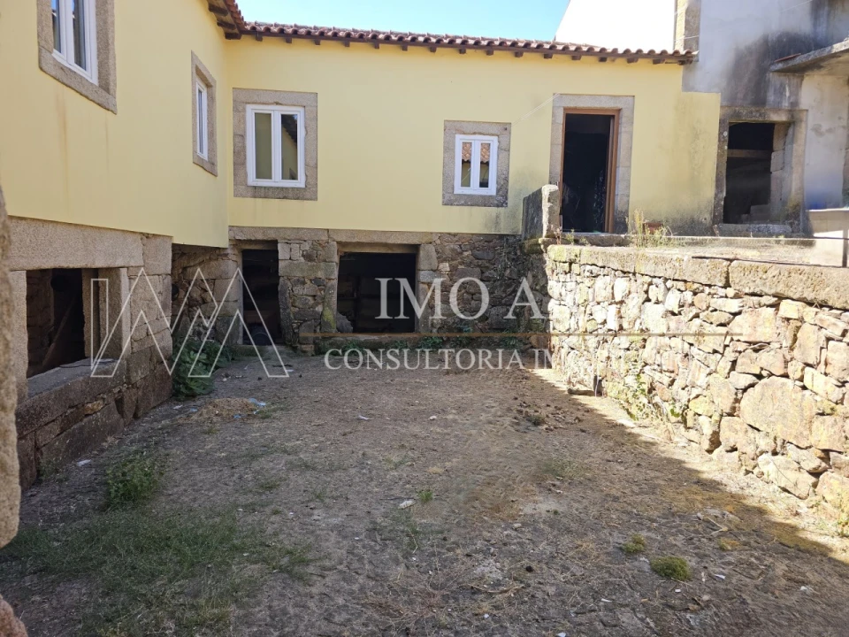 Quinta T4 para Venda em Arco de Baúlhe e Vila Nune Foto 17