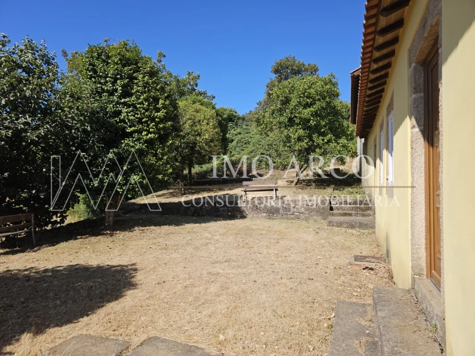Quinta T4 para Venda em Arco de Baúlhe e Vila Nune Foto 18
