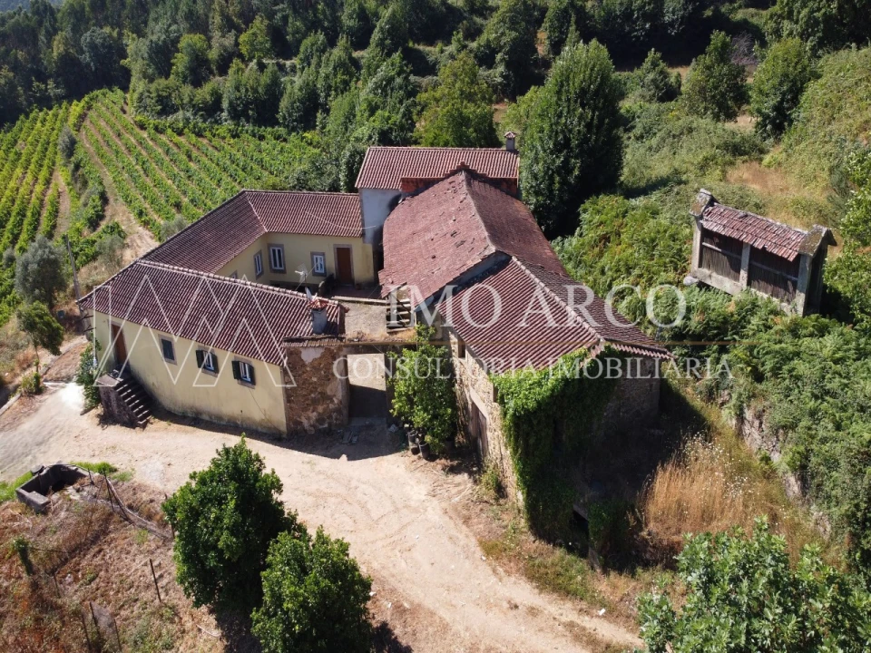 Quinta T4 para Venda em Arco de Baúlhe e Vila Nune Foto 24