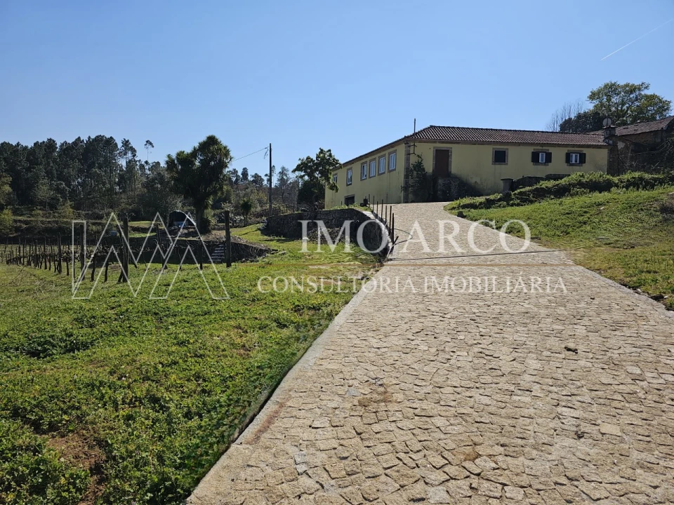 Quinta T4 para Venda em Arco de Baúlhe e Vila Nune Foto 29