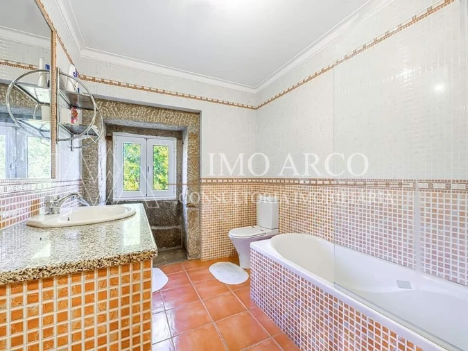 Quinta T4 para Venda em Arco de Baúlhe e Vila Nune Foto 7