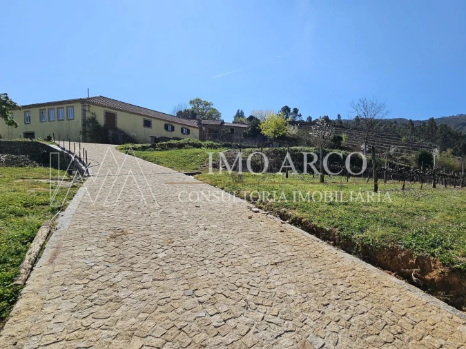 Quinta T4 para Venda em Arco de Baúlhe e Vila Nune Foto 30