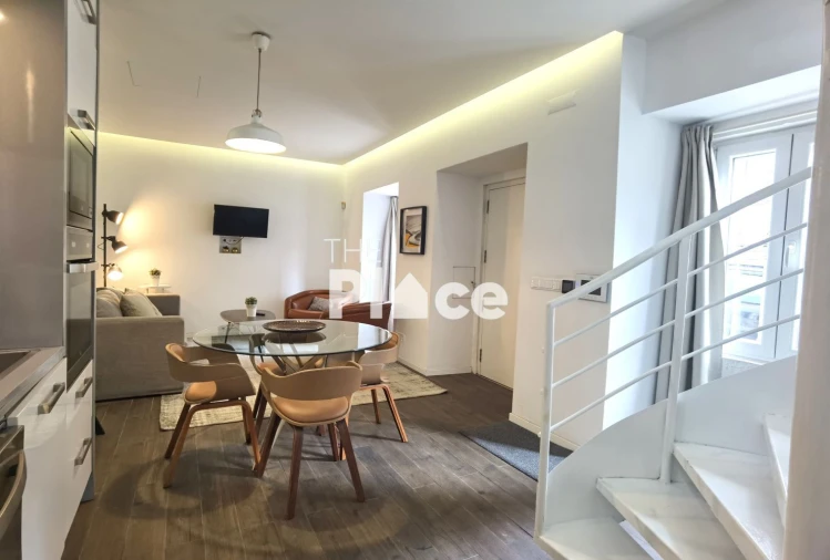 Moradia T1 para Arrendamento em Campolide Foto 3