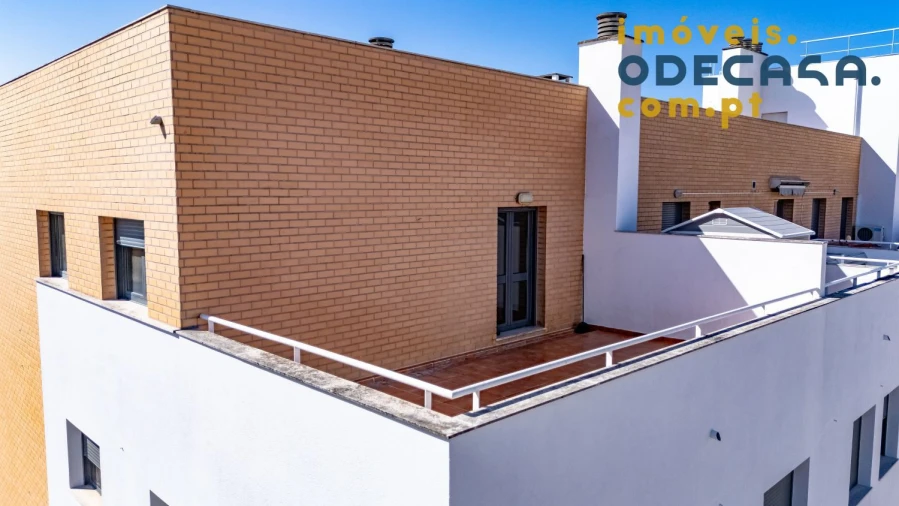 Apartamento T5 para Venda em Odivelas Foto 3