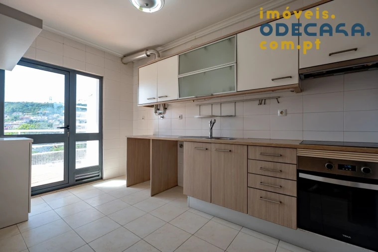 Apartamento T5 para Venda em Odivelas Foto 8