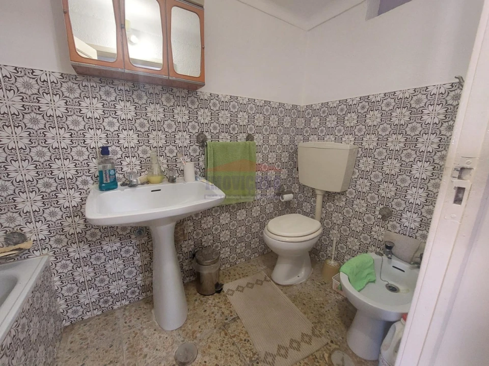 Moradia T3 para Venda em Veiros Foto 7