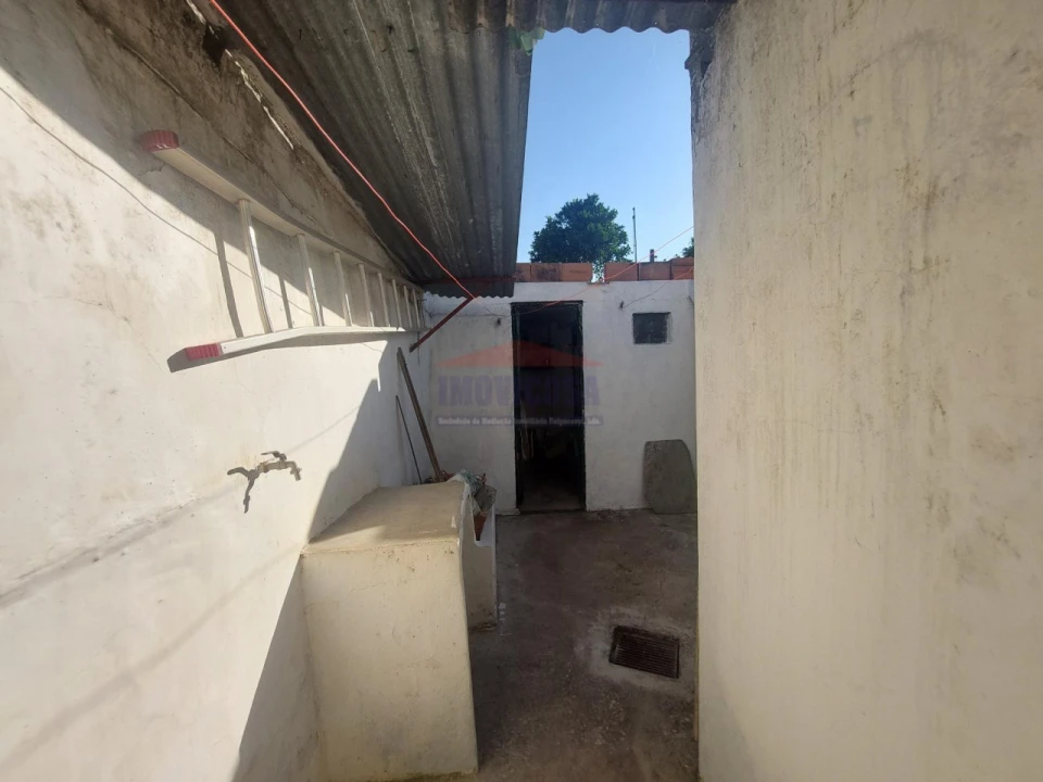 Moradia T3 para Venda em Veiros Foto 13