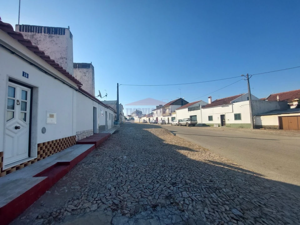 Moradia T3 para Venda em Veiros Foto 16