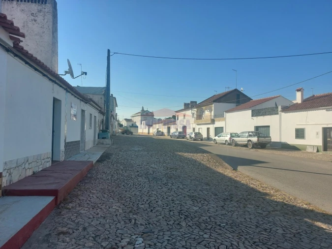 Moradia T3 para Venda em Veiros Foto 2