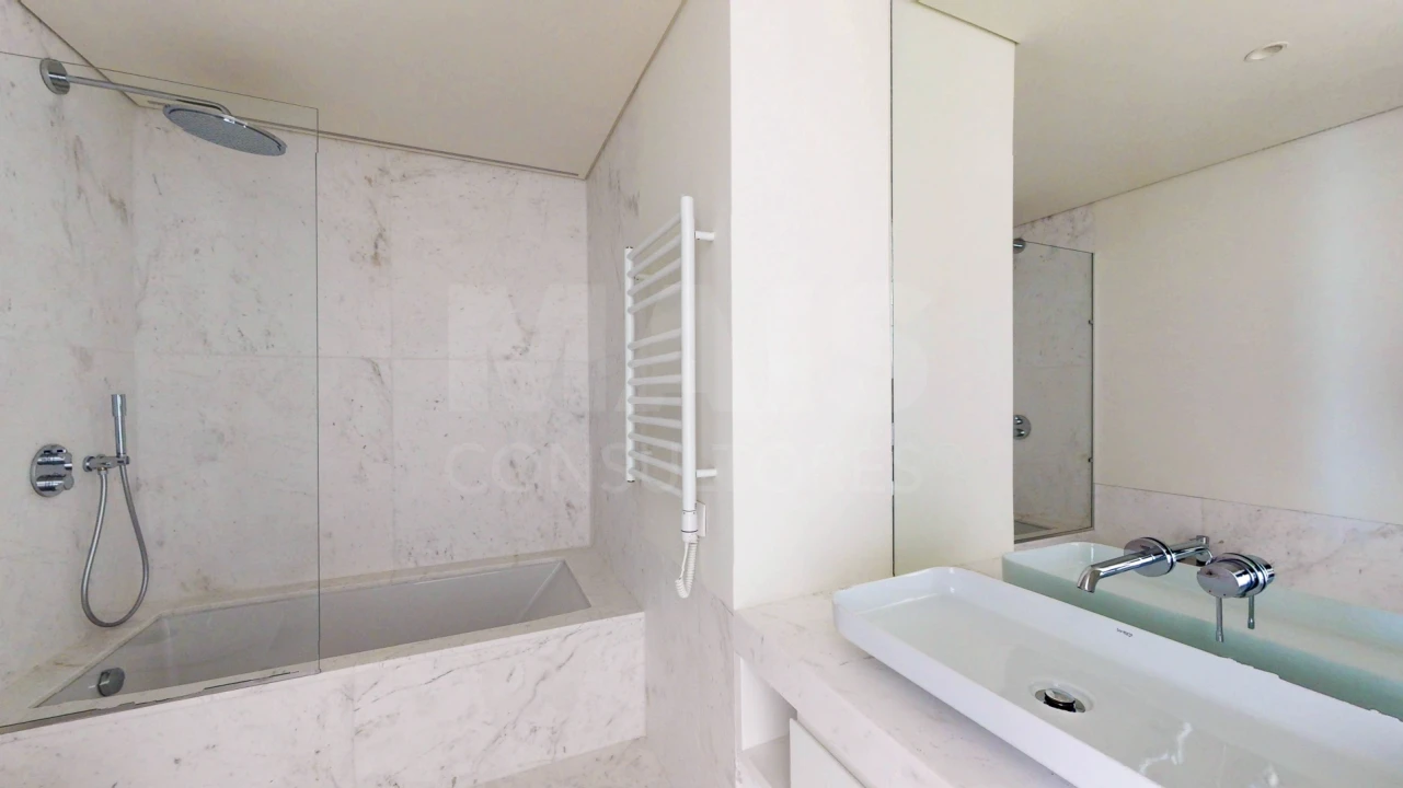 Apartamento T3 para Venda em Campolide Foto 6