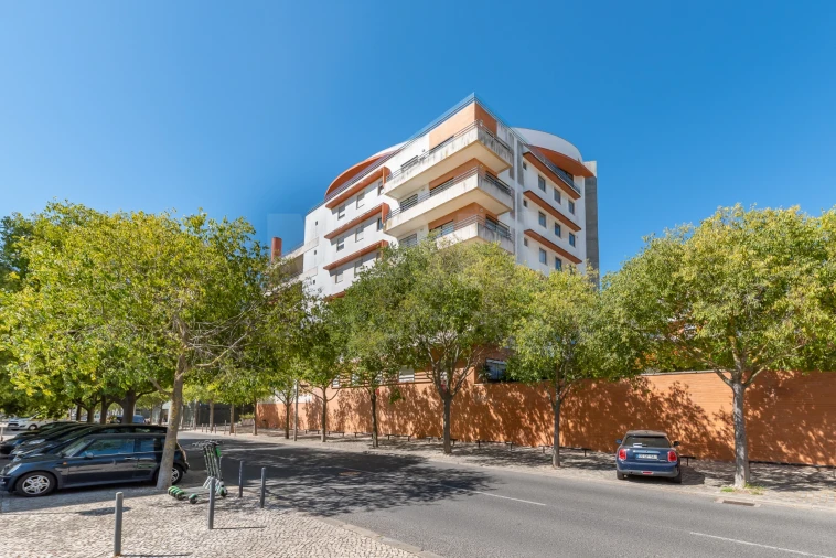 Apartamento T2 para Arrendamento em Parque das Nações
