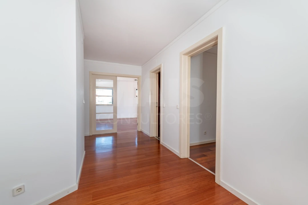 Apartamento T2 para Arrendamento em Parque das Nações Foto 7