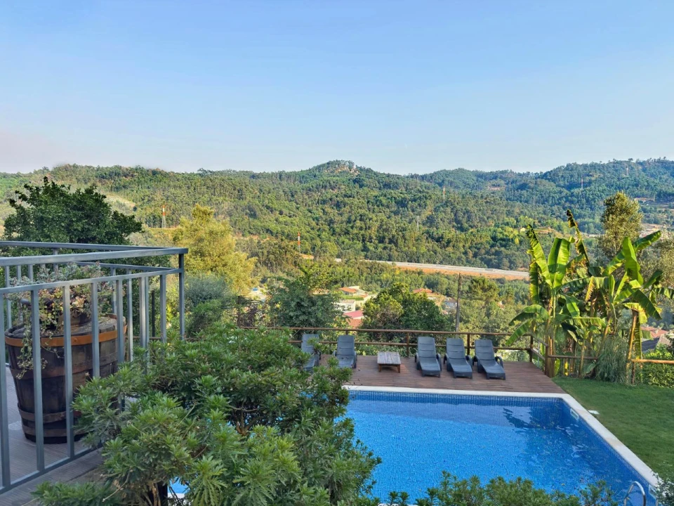 Quinta T3 para Venda em Armil Foto 117