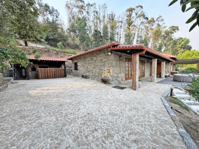 Quinta T3 para Venda em Armil Foto 94