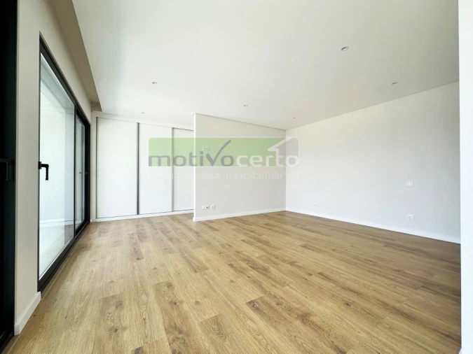 Moradia T3 para Venda em Barcarena Foto 4