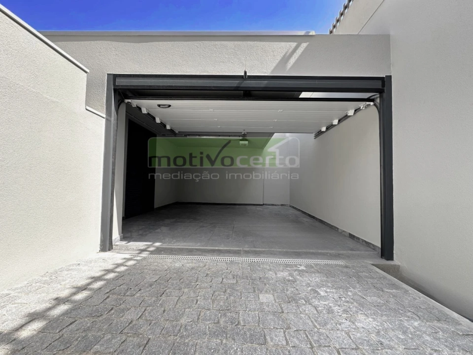 Moradia T3 para Venda em Barcarena Foto 24