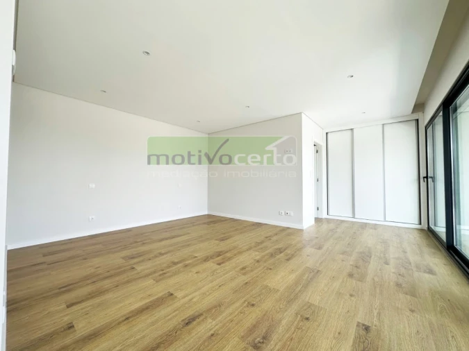 Moradia T3 para Venda em Barcarena Foto 10