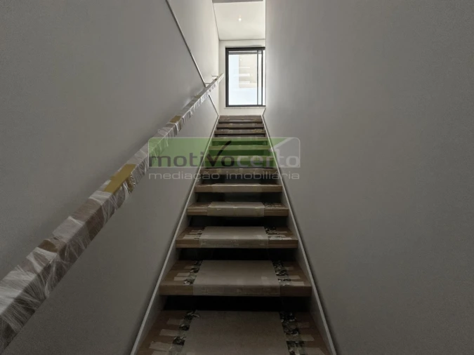 Moradia T3 para Venda em Barcarena Foto 21