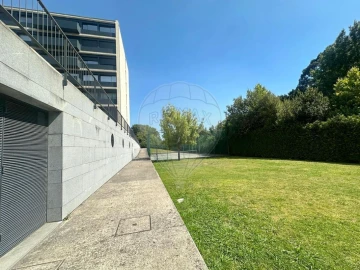 Apartamento T4 para Venda em Mafamude e Vilar do Paraíso