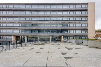 Apartamento T4 para Venda em Mafamude e Vilar do Paraíso