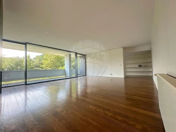 Apartamento T4 para Venda em Mafamude e Vilar do Paraíso
