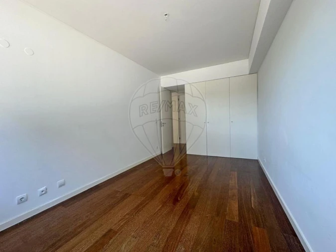 Apartamento T4 para Venda em Mafamude e Vilar do Paraíso Foto 22