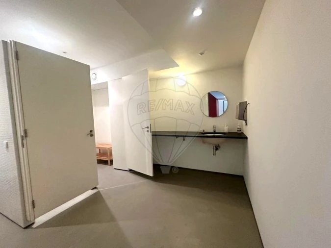 Apartamento T4 para Venda em Mafamude e Vilar do Paraíso Foto 32