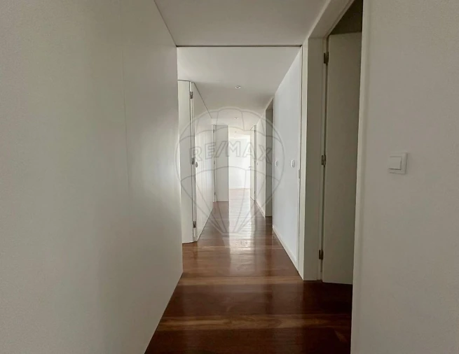 Apartamento T4 para Venda em Mafamude e Vilar do Paraíso Foto 15