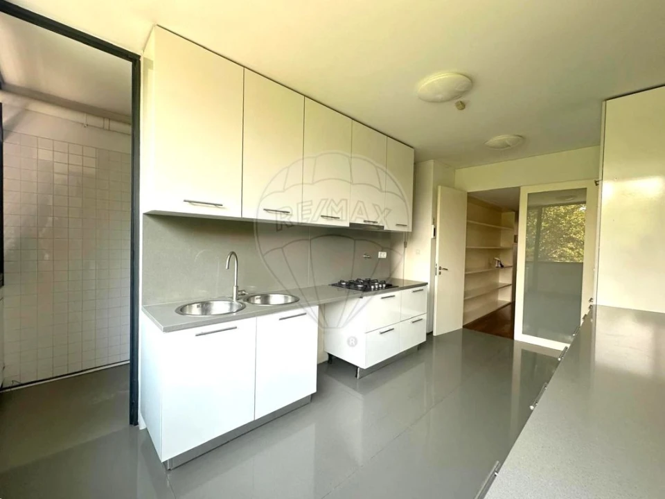 Apartamento T4 para Venda em Mafamude e Vilar do Paraíso Foto 10