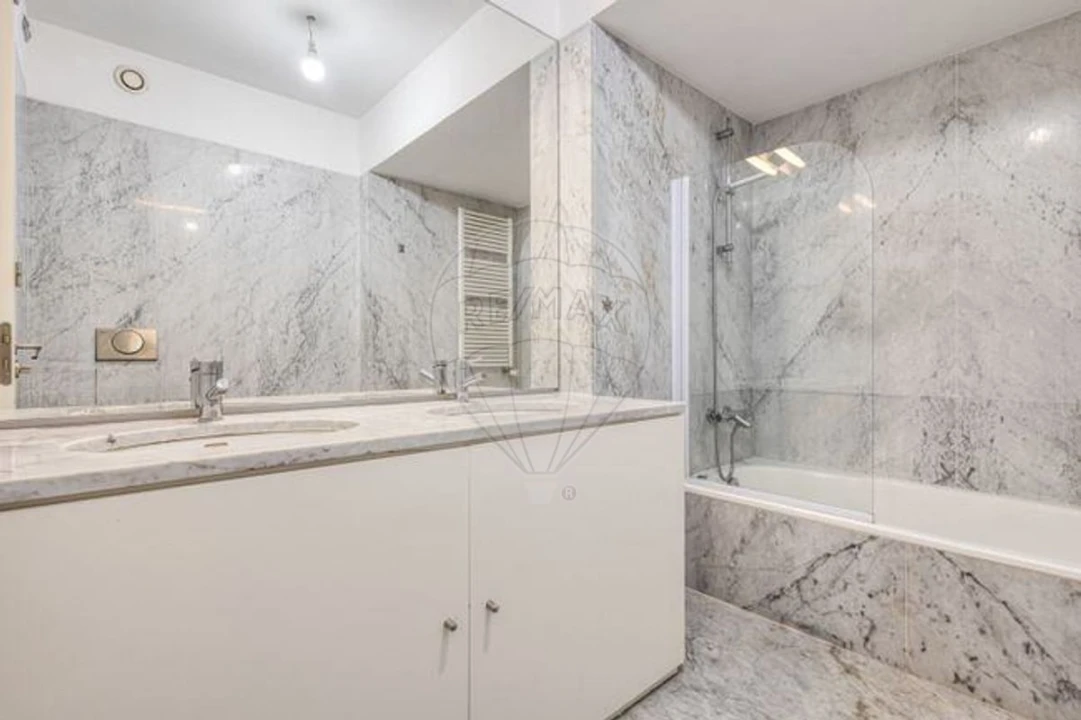 Apartamento T4 para Venda em Mafamude e Vilar do Paraíso Foto 24
