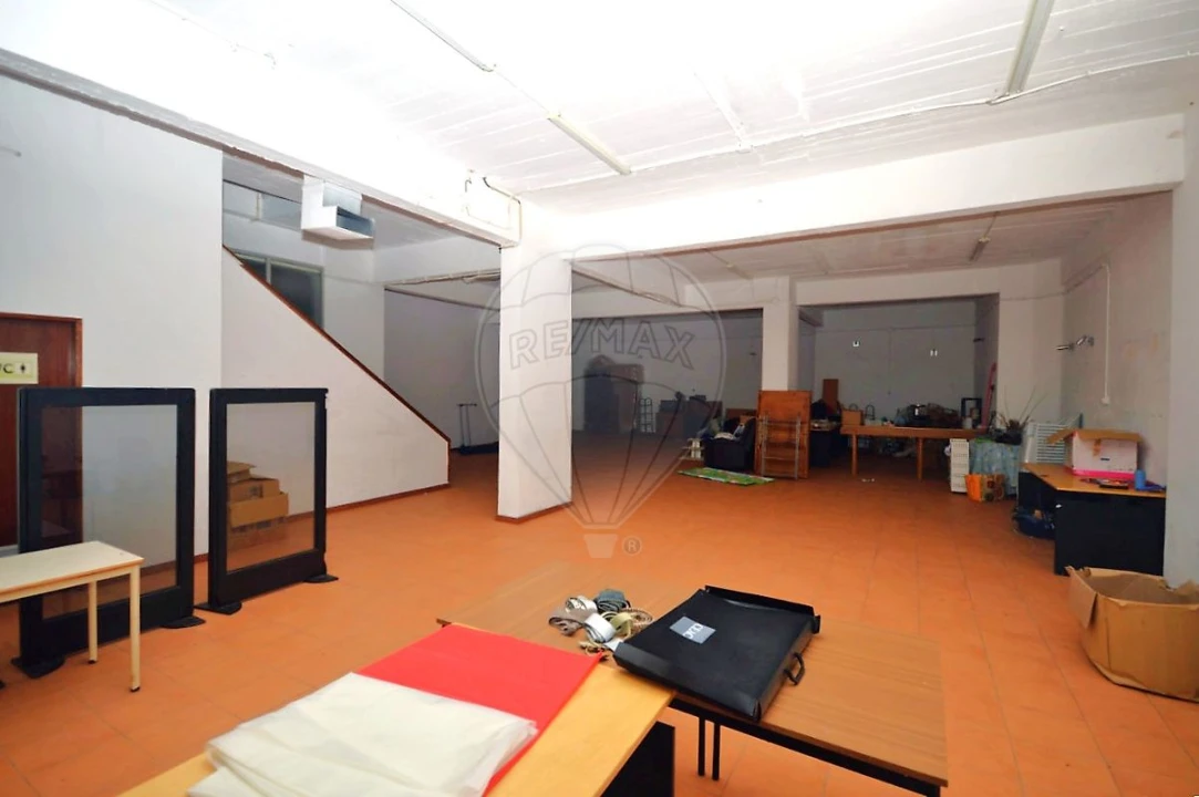 Loja para Venda em Póvoa de Santa Iria e Forte da Casa Foto 17