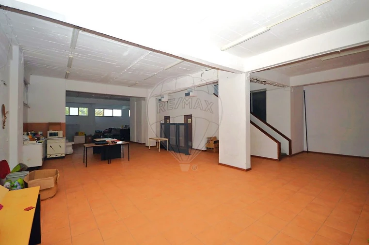 Loja para Venda em Póvoa de Santa Iria e Forte da Casa Foto 16