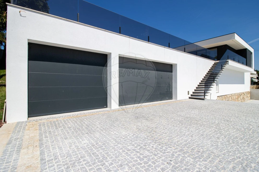 Moradia T3 para Venda em Gondifelos, Cavalões e Outiz Foto 2