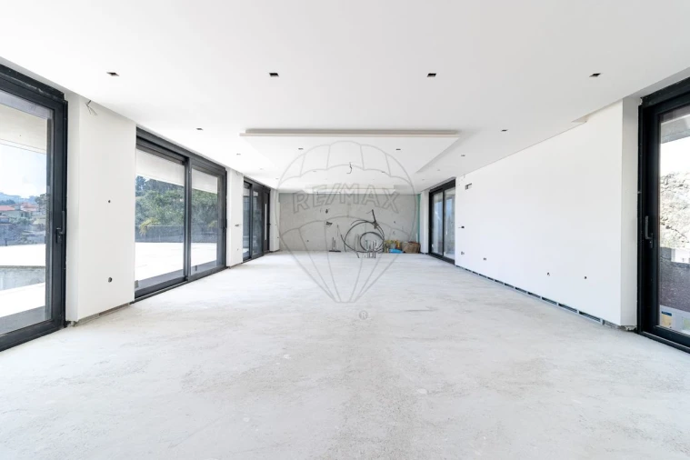 Moradia T3 para Venda em Gondifelos, Cavalões e Outiz Foto 6