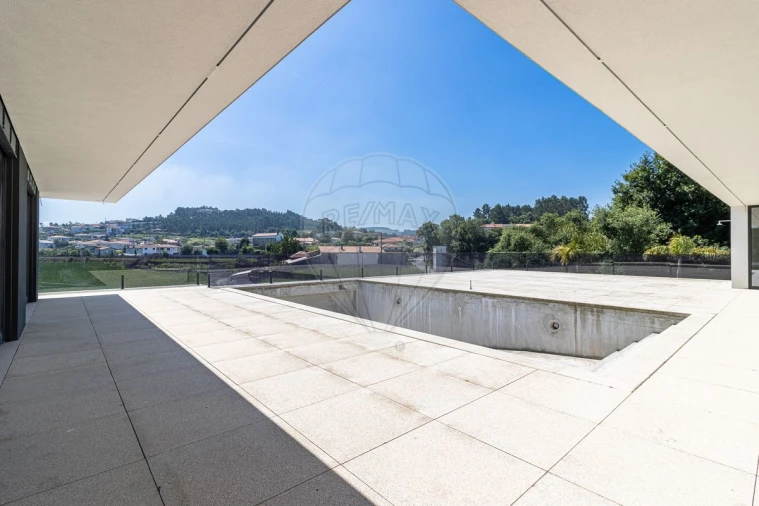 Moradia T3 para Venda em Gondifelos, Cavalões e Outiz Foto 22