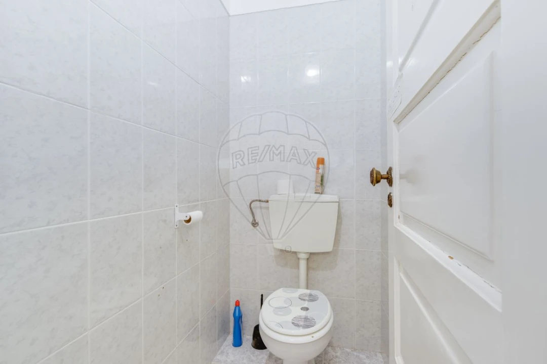 Loja para Venda em Almargem do Bispo, Pêro Pinheiro e Montelavar Foto 26