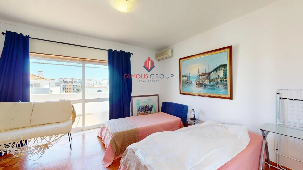 Apartamento T4 para Venda em Portimão Foto 27