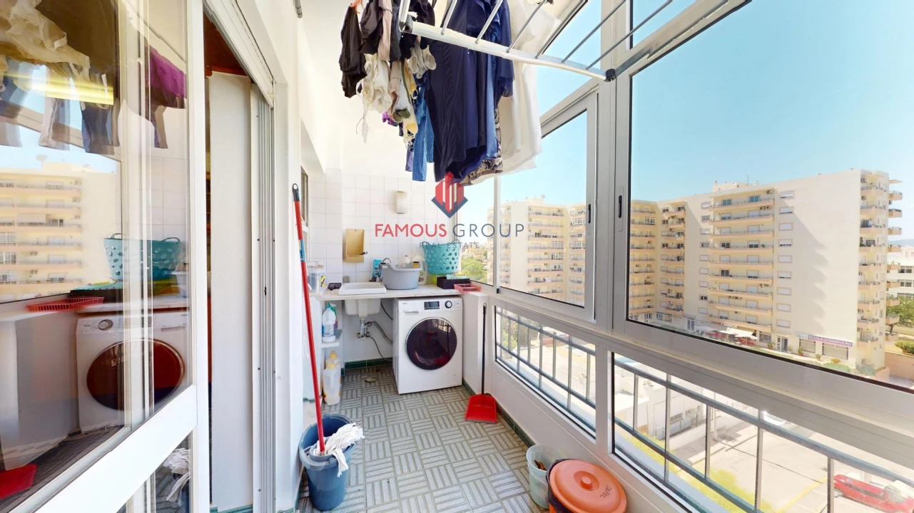 Apartamento T4 para Venda em Portimão Foto 9