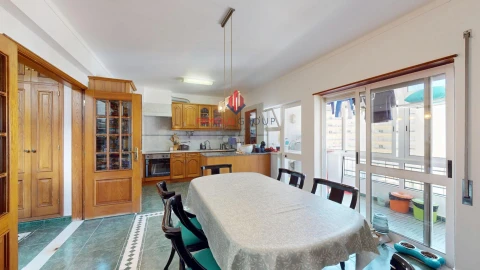 Apartamento T4 para Venda em Portimão