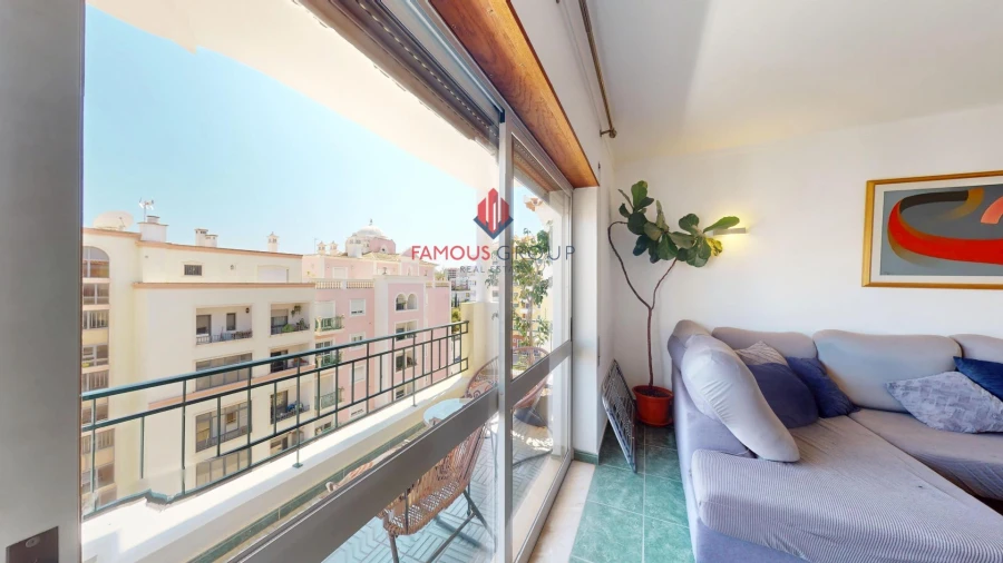 Apartamento T4 para Venda em Portimão Foto 11