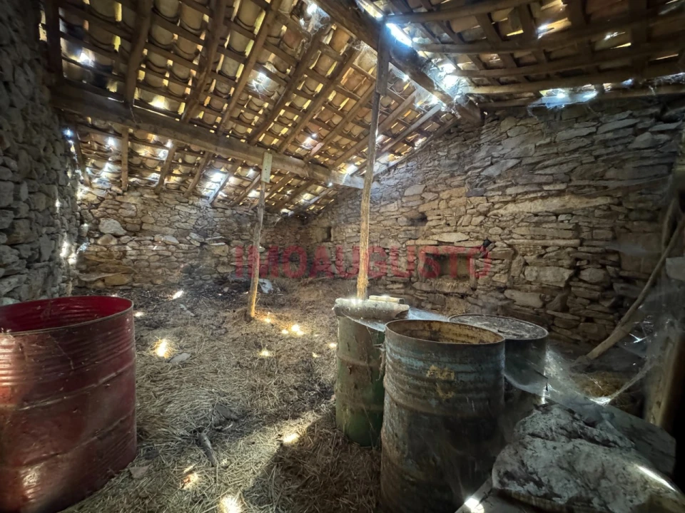 Moradia T4 para Venda em Almeida Foto 2