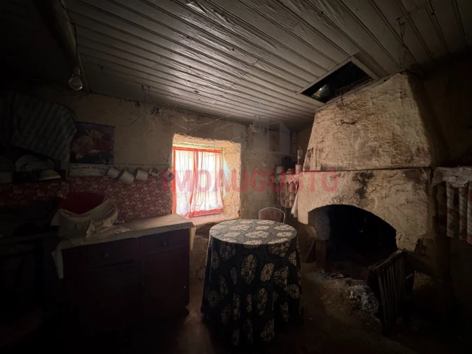 Moradia T4 para Venda em Almeida Foto 5